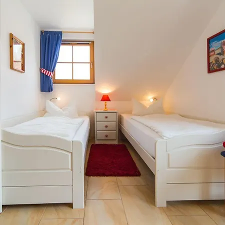Haus Delfin 6 * Zingst